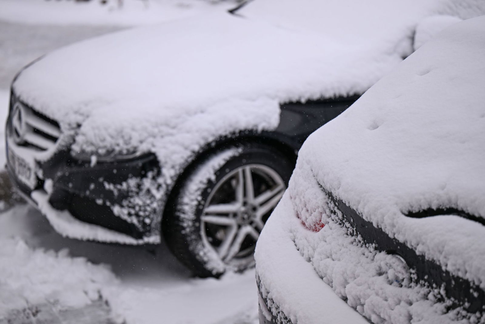 Der Deutsche Wetterdienst rät Fahrten, wenn möglich, zu vermeiden.