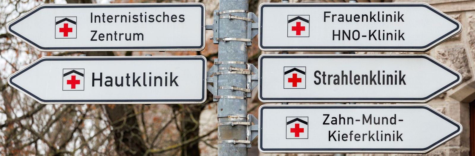 Notversorgung soll gewährleistet sein, geplante Operationen könnten verschoben werden. An Unikliniken soll in der kommenden Woche die Arbeit niedergelegt werden (Symbolbild)