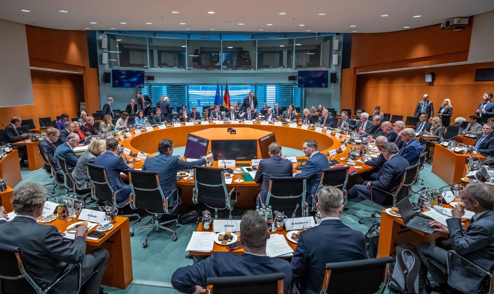 Die Länderregierungschefs und der Kanzler kommen im ersten Quartal zu einer Sondersitzung zum Thema kommunale Finanzen und Konnexität zusammen. (Archivbild)