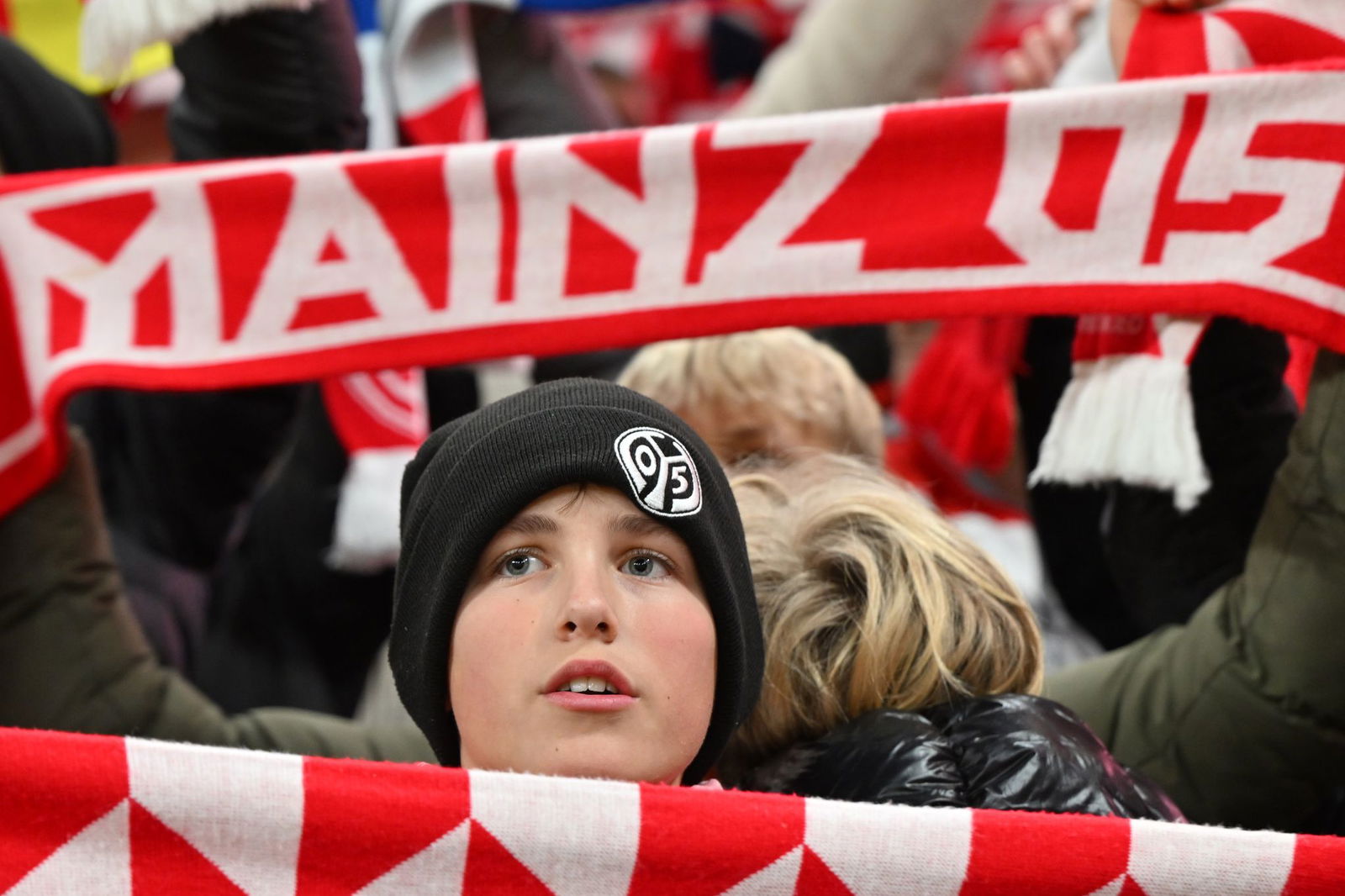 Das Mainzer Stadion war nur spärlich besetzt.