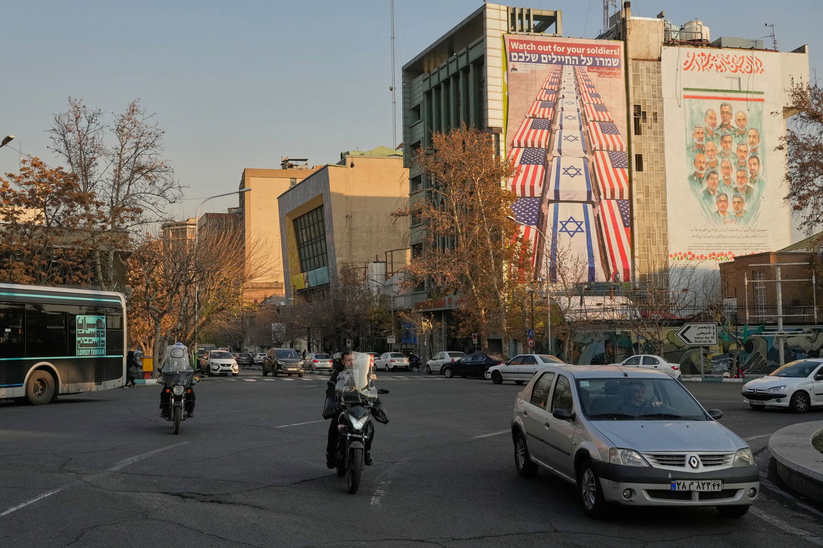 USA und Israel als Feindbild: Straßenszene im Iran.