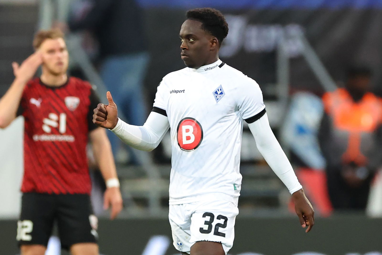 Sorgt für Ärger zwischen Mannheim nach Paderborn: Kennedy Okpala (r). (Archivbild) 