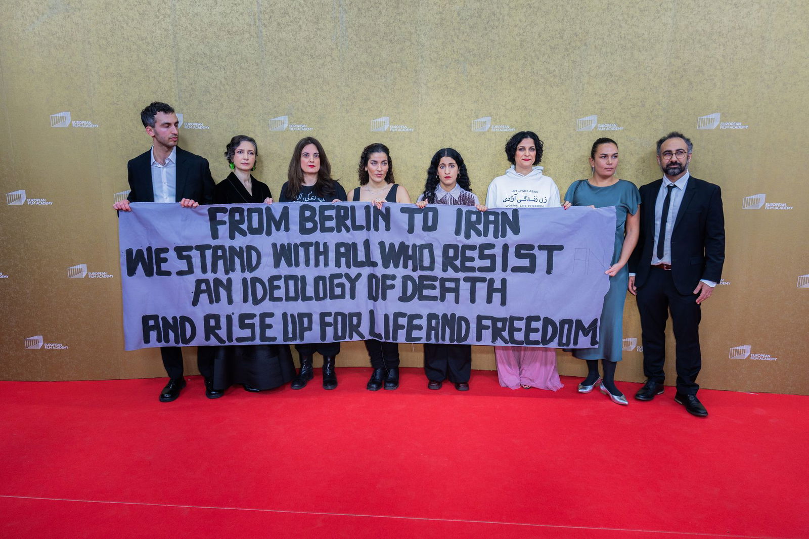 Filmschaffende mit iranischen Wurzeln zeigen ihre Solidarität.