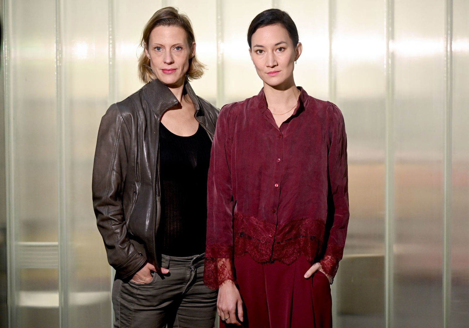 Anja Pahl (links) und Agnes Decker spielen die Kriminalhauptkommissarinnen in der ZDF-Serie «SOKO Potsdam».