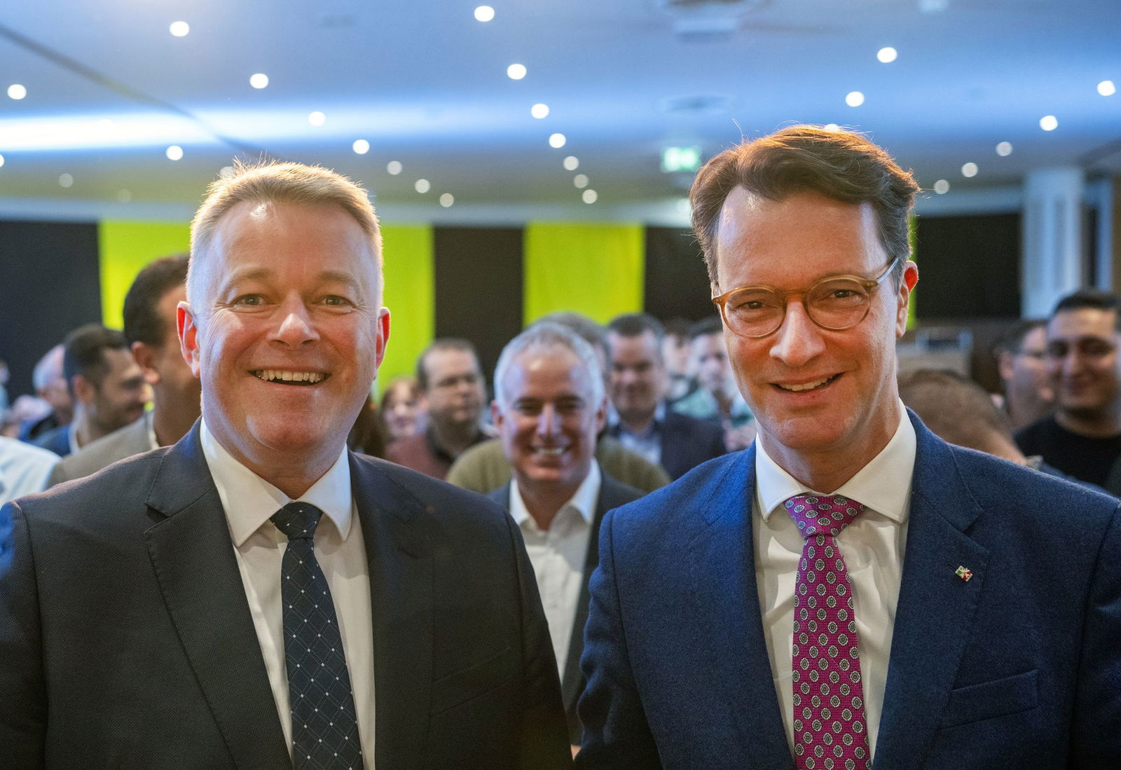 Wüst unterstützt den rheinland-pfälzischen CDU-Spitzenkandidaten für die Landtagswahl, Gordon Schnieder.