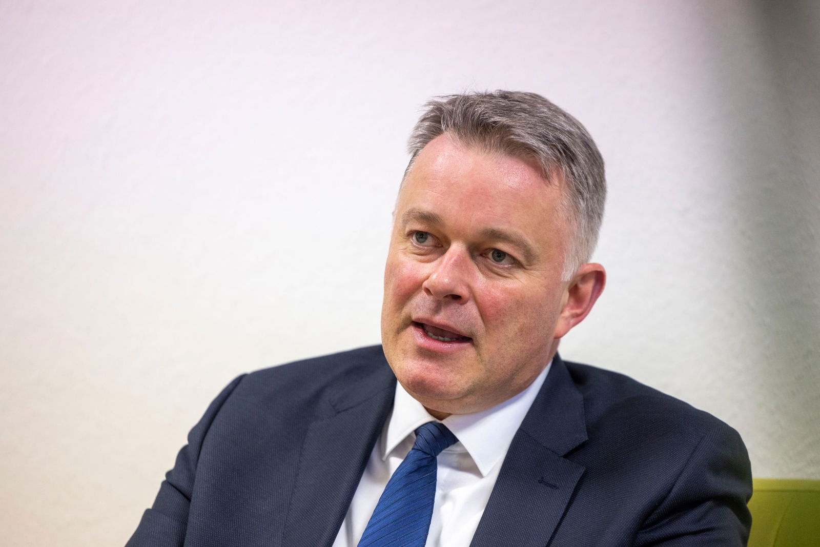 «Wir stellen die ersten Förderlotsen ein, um überhaupt noch durchzublicken», sagt Schnieder.