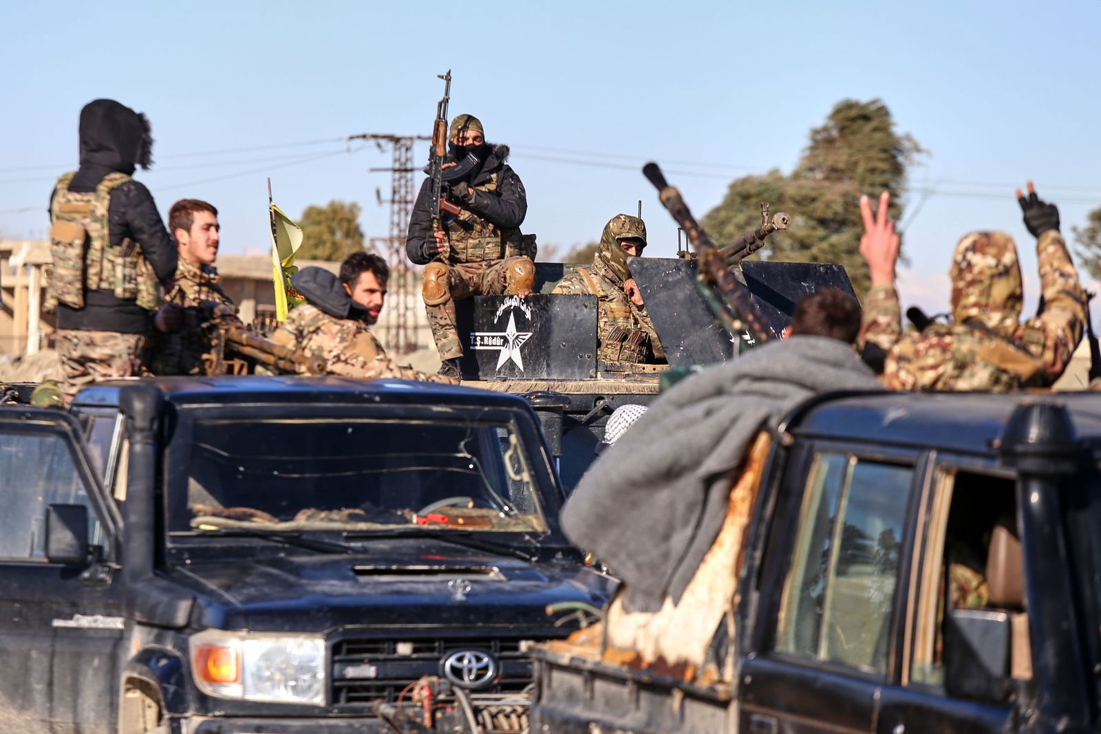 Syrische Regierungstruppen setzen Kurdenmilizen unter Druck und übernehmen immer mehr Gebiete von ihnen.