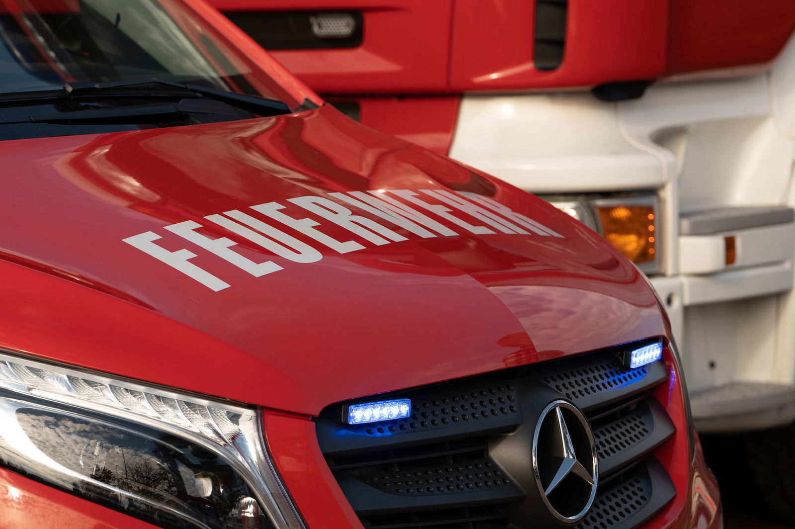 Brand in Tiefgarage - Feuerwehr im Einsatz. (Symbolbild)