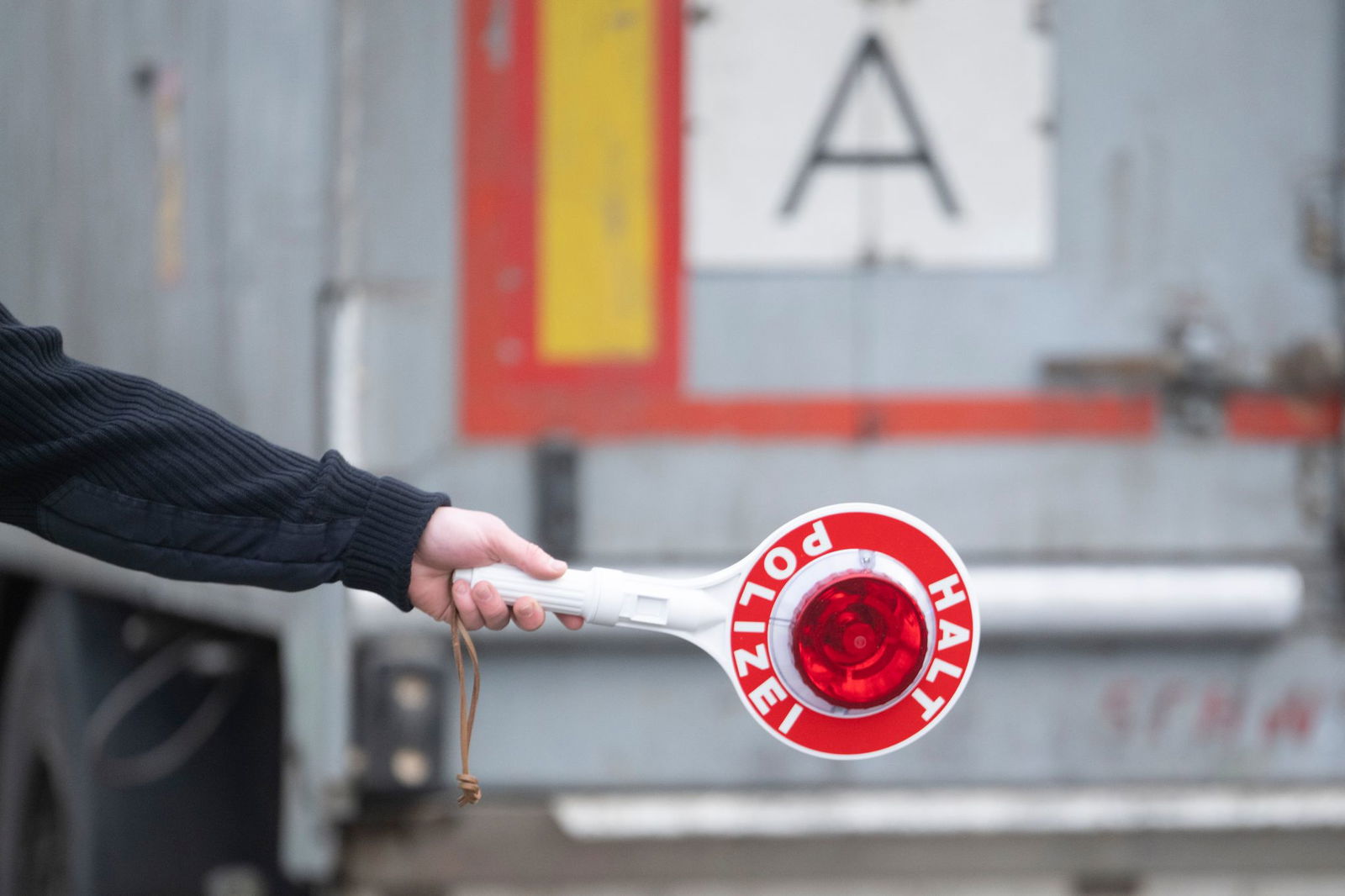 Die Polizei fand harte Drogen im Lastwagen. (Symbolbild)