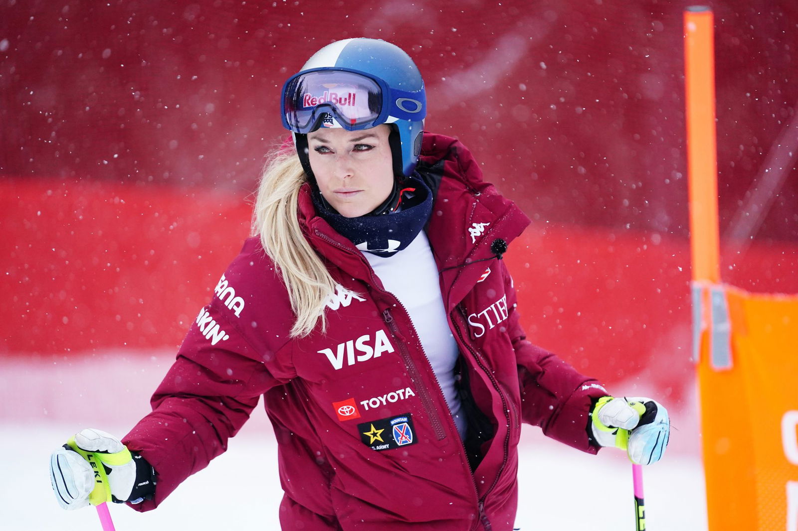 Lindsey Vonn bei der Besichtigung der Abfahrt in Crans-Montana am Freitag.