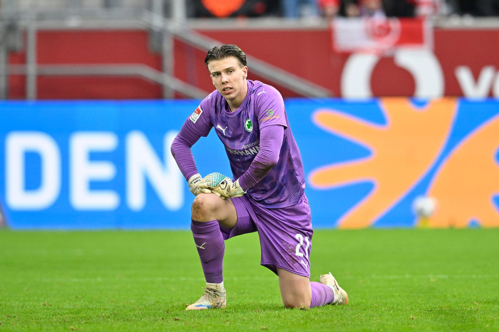 Timo Schlieck wird der SpVgg Greuther Fürth mehrere Wochen fehlen. (Archivbild)