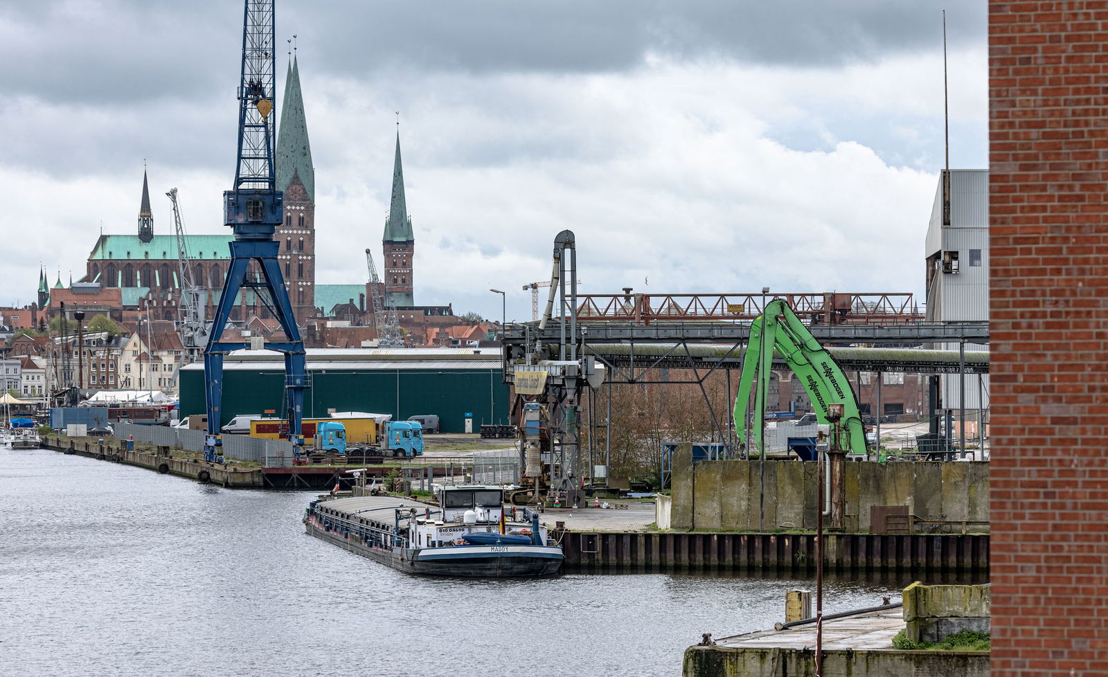 Im Zentrum der Ermittlungen steht eine Handelsfirma aus Lübeck. (Archivbild)