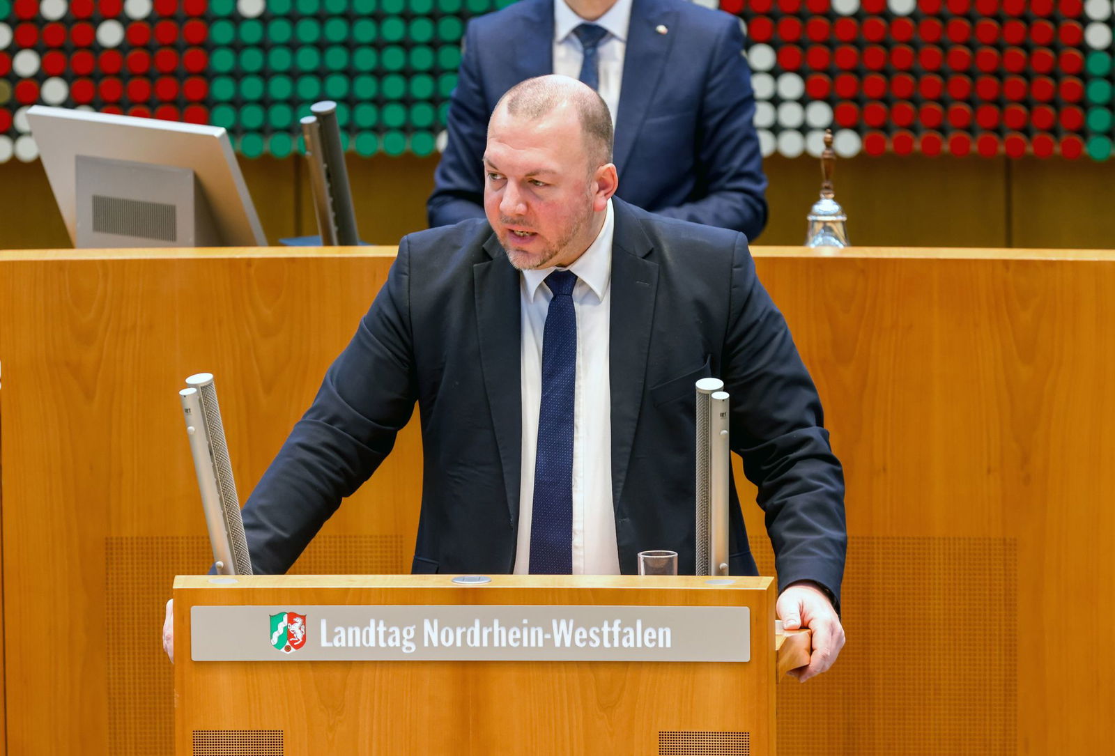 Der AfD-Politiker, Klaus Esser, sagt, seine 85-jährige Mitarbeiterin bereite aus dem Homeoffice heraus für ihn etwa Kleine Anfragen oder Anträge vor. (Archivfoto)