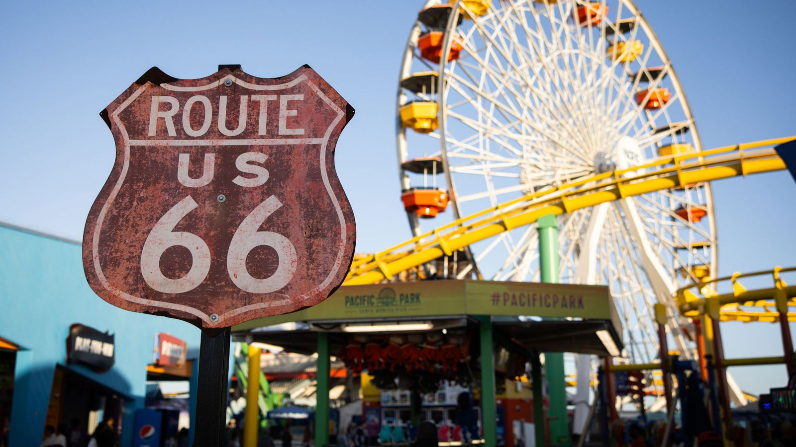 Schild von Route 66 vor Riesenrad