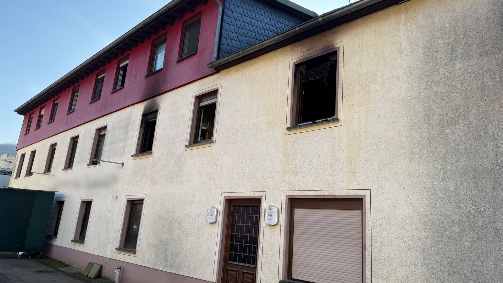 Neun Menschen wurden verletzt. 