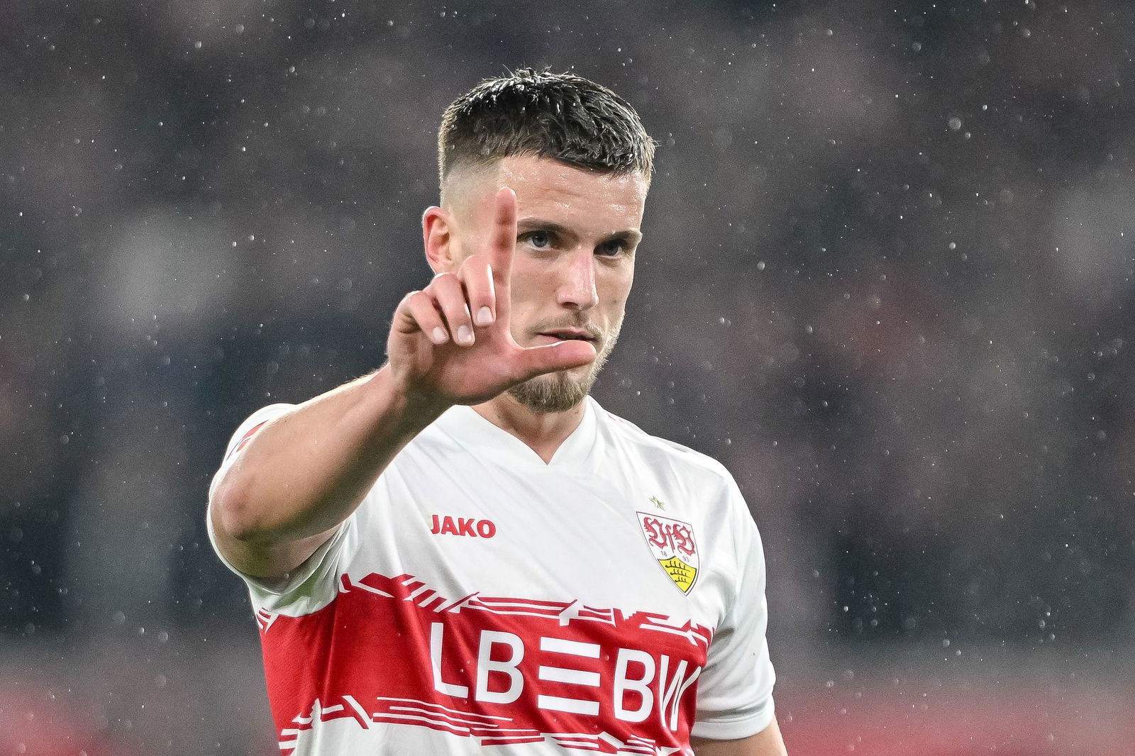 Ermedin Demirovic wird in Glasgow in der Startelf stehen. 