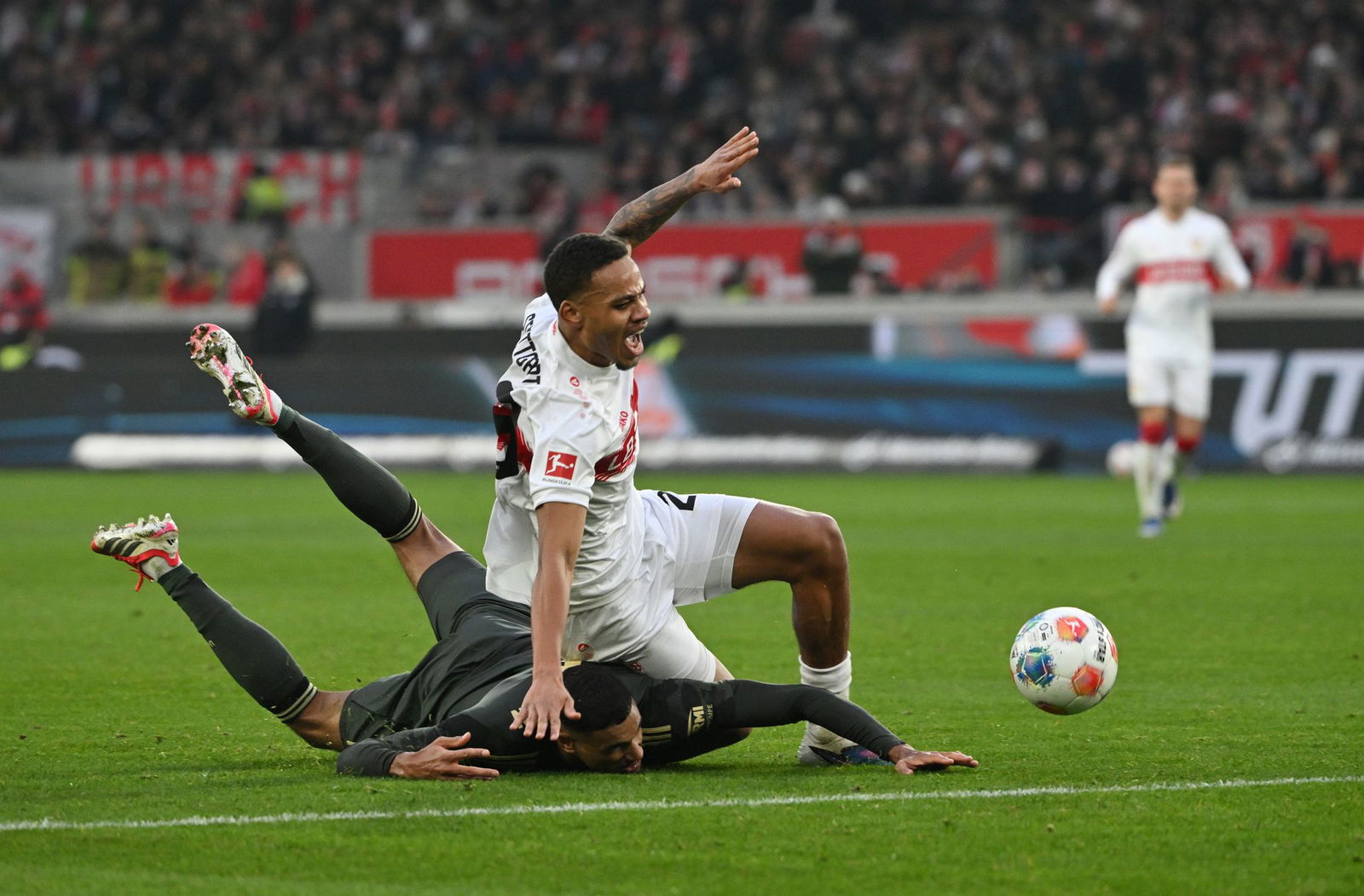 VfB-Profi Nikolas Nartey (oben) ist weiterhin angeschlagen.