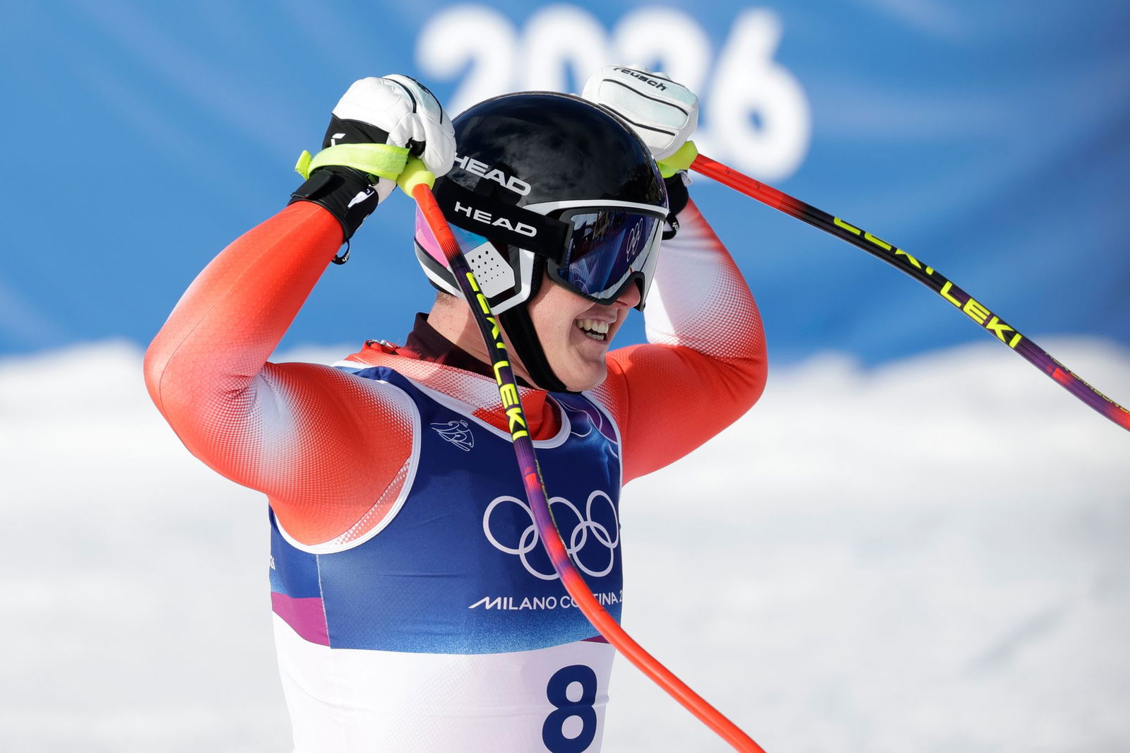 Franjo von Allmen jubelt über seine Bestzeit.