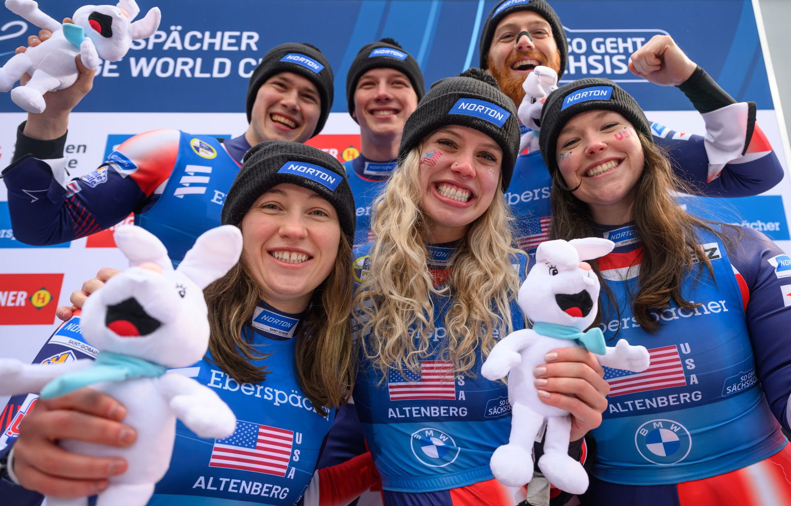 US-Rodlerin Sophia Kirkby (unten links) hat bei Olympia einige Dates geplant. (Archivbild)