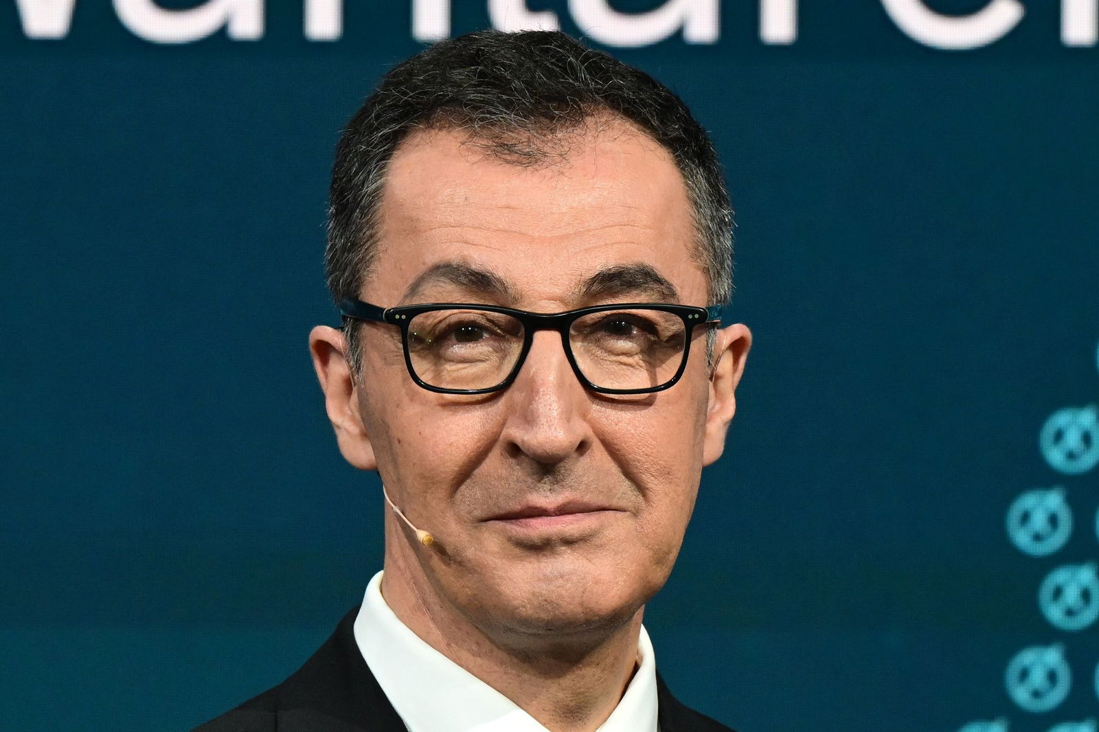 Grünen-Politiker Özdemir will Ministerpräsident von Baden-Württemberg werden. 