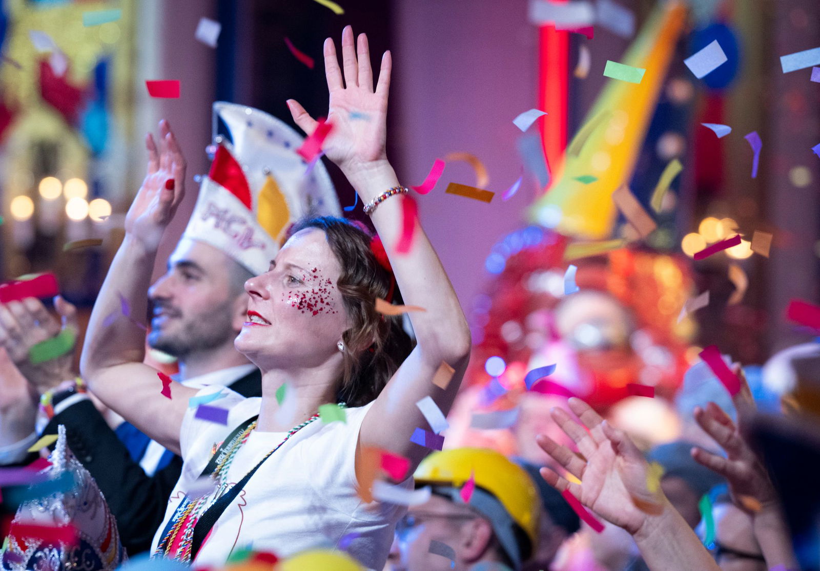 Das bleibt gleich: Bei «Mainz bleibt Mainz» wird geschunkelt und getanzt. 