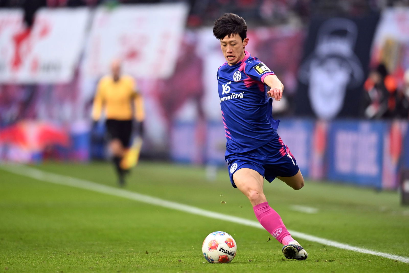 Jae-sung Lee hat seinen Vertrag beim FSV Mainz 05 verlängert. (Archivbild)