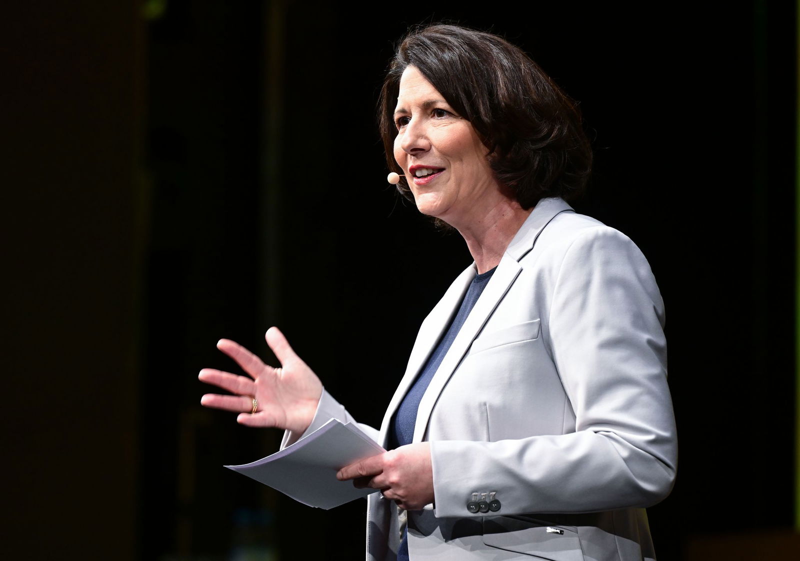 Wirtschaftsministerin Schmitt nennt das Netzwerk einen imaginären Ort für Austausch, Vernetzung und Zusammenarbeit. (Archivbild)