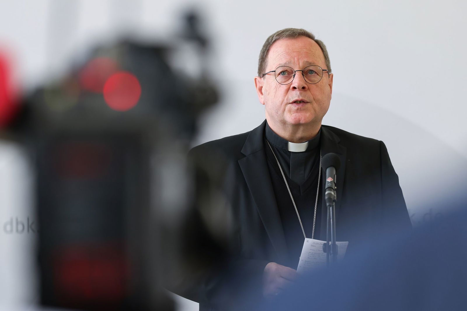 In Würzburg will die Deutsche Bischofskonferenz einen neuen Vorsitzenden wählen. Derzeitiger Amtsinhaber ist Georg Bätzing. 