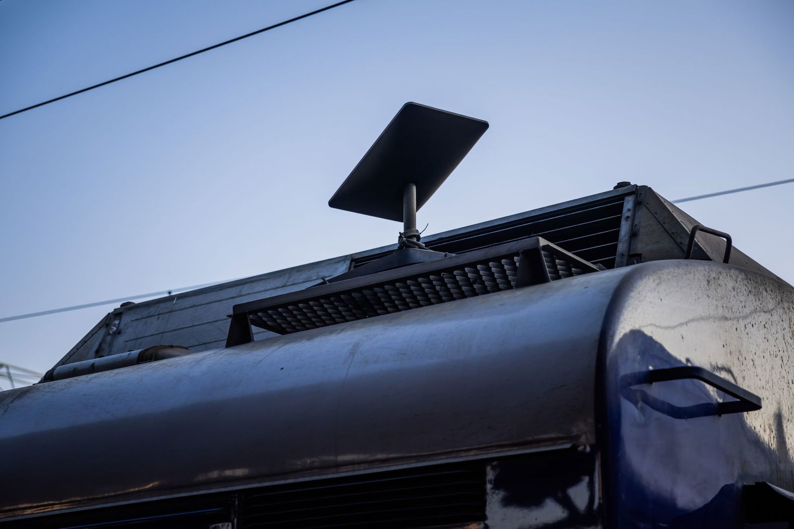 Starlink-Antennen bieten Internet-Zugang ohne Infrastruktur und wird damit im Ukraine-Krieg von beiden Konfliktparteien genutzt. (Symbolbild)