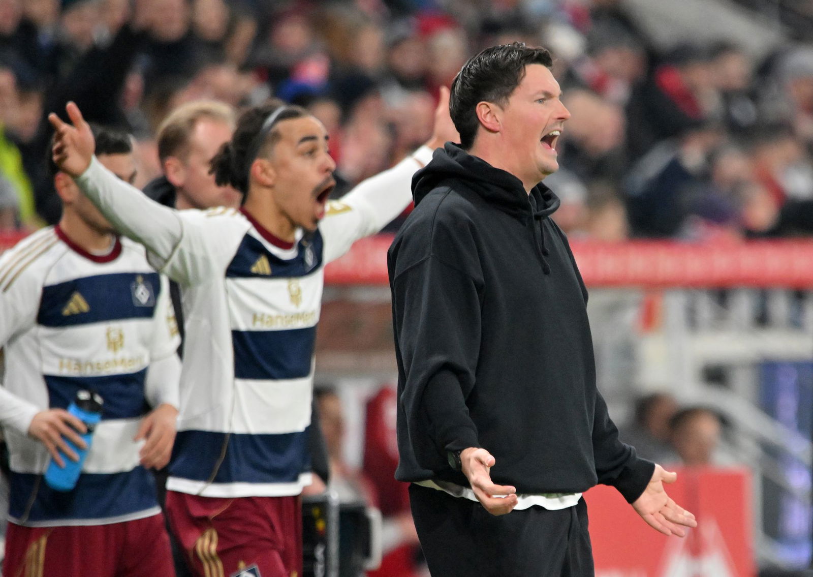 Haderte mit dem Schiedsrichter: HSV-Trainer Merlin Polzin.