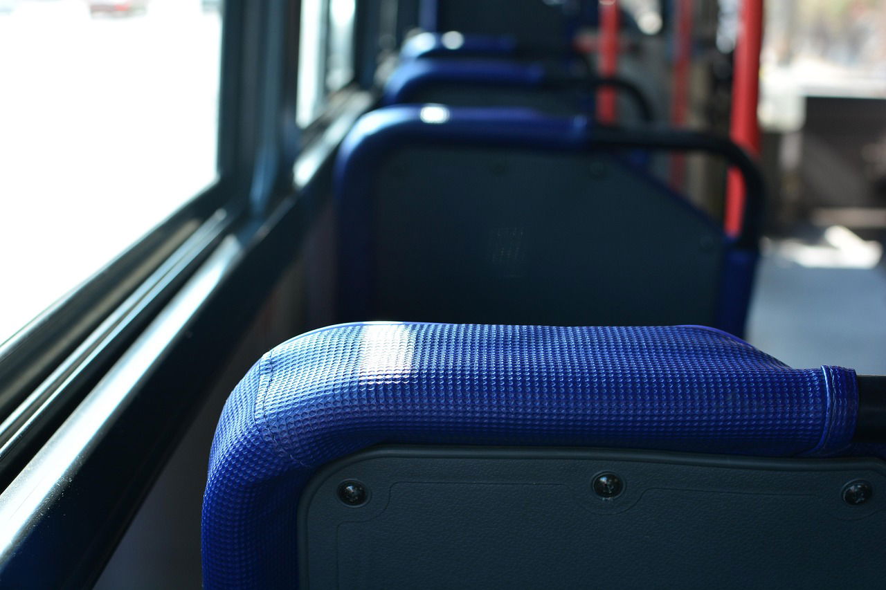 Sitze in einem Bus