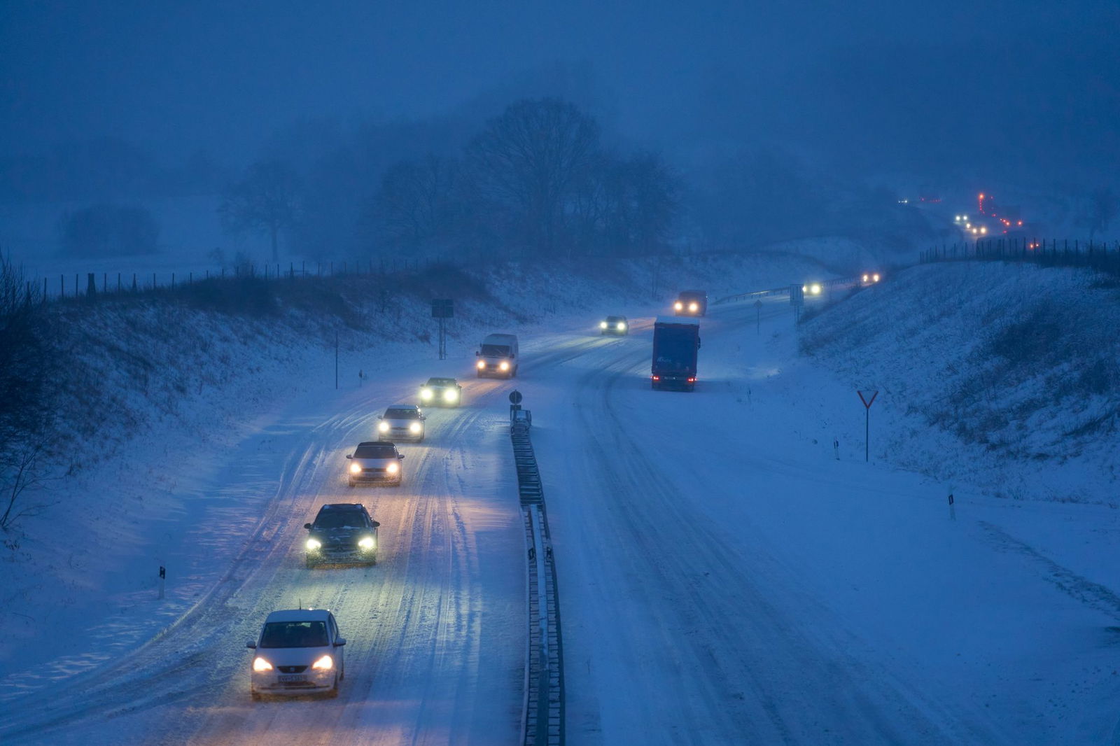 Für den morgendlichen Berufsverkehr war das Wetter stellenweise eine Herausforderung.