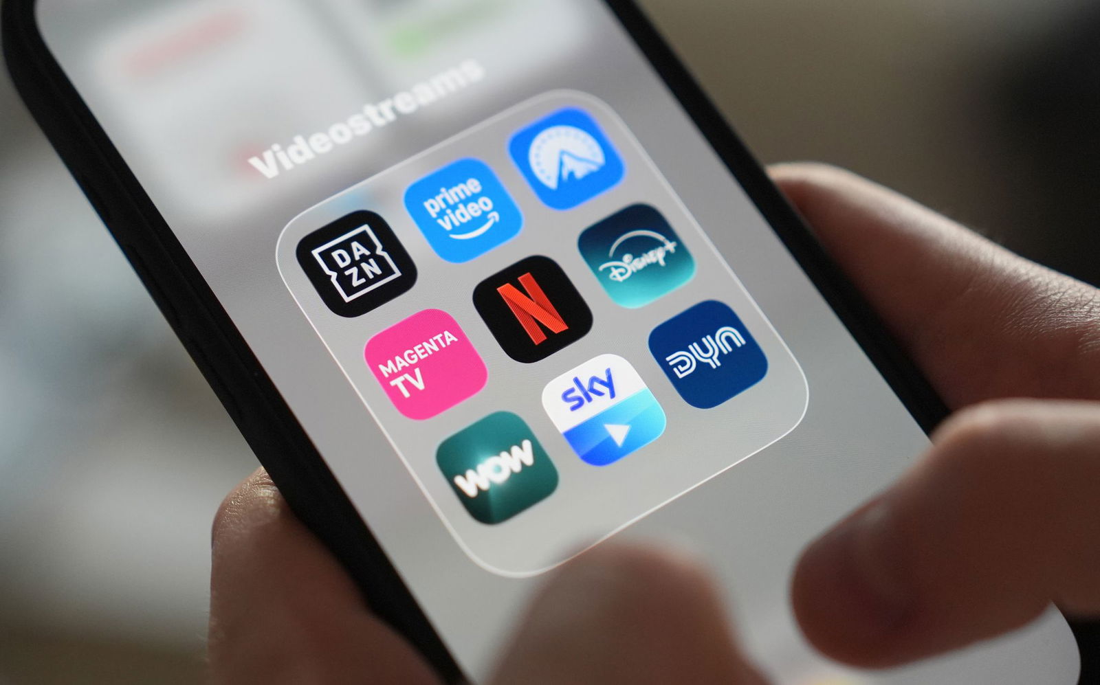 Netflix, Amazon Prime, Disney+ und die großen Fernsehsender sollen verpflichtet werden, auch Geld in europäische Produktionen zu stecken. (Symbolbild)