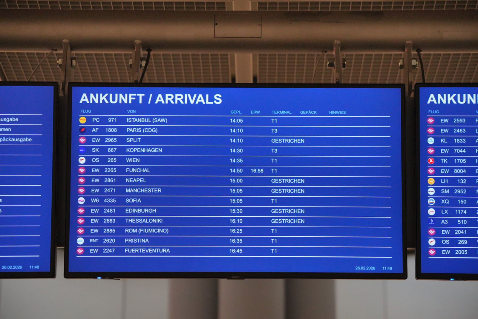 Viele Flüge sind von der Räumung betroffen