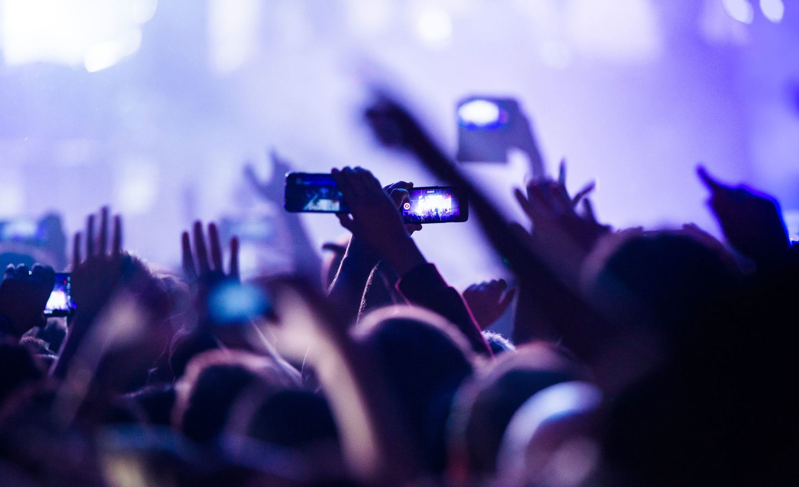 Der Versuch, an Tickets für Riesenkonzerte zu kommen, gleicht für viele Fans inzwischen einem Wettkampf. (Symbolbild)