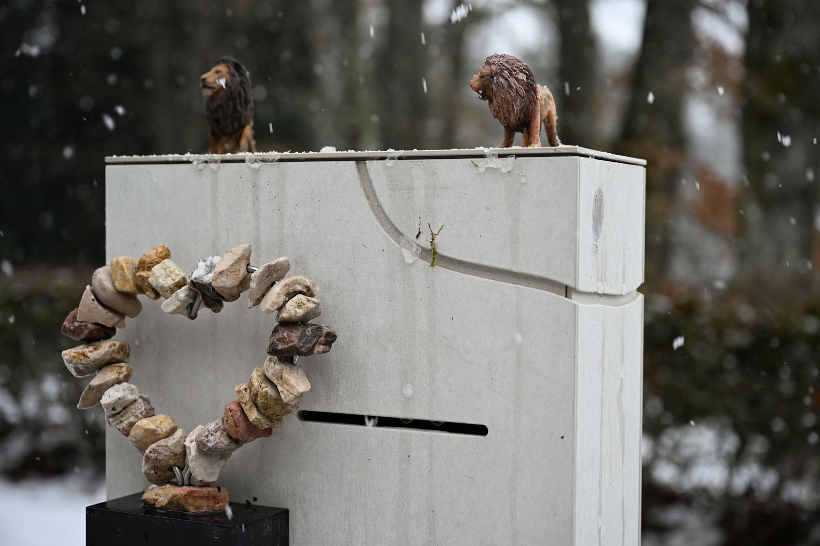 Die Familie hat das Design des Grabsteins mitgestaltet.
