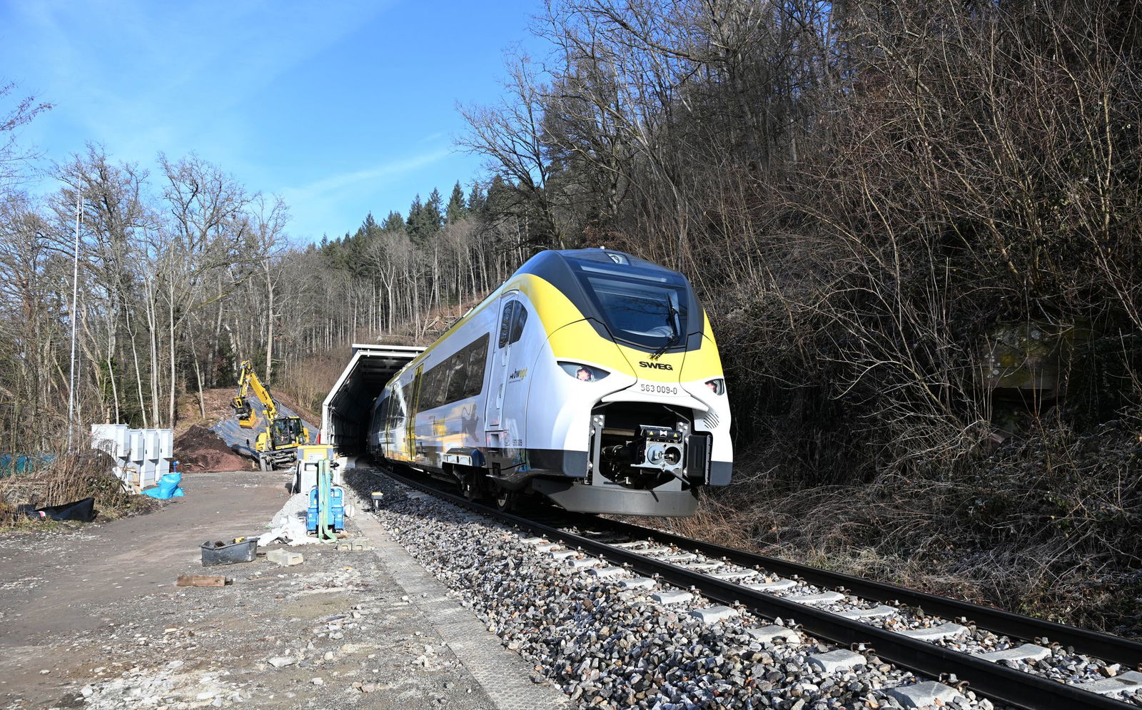 Am Sonntagmorgen können Reisende erstmals die reaktivierte Hesse-Bahn nutzen. 