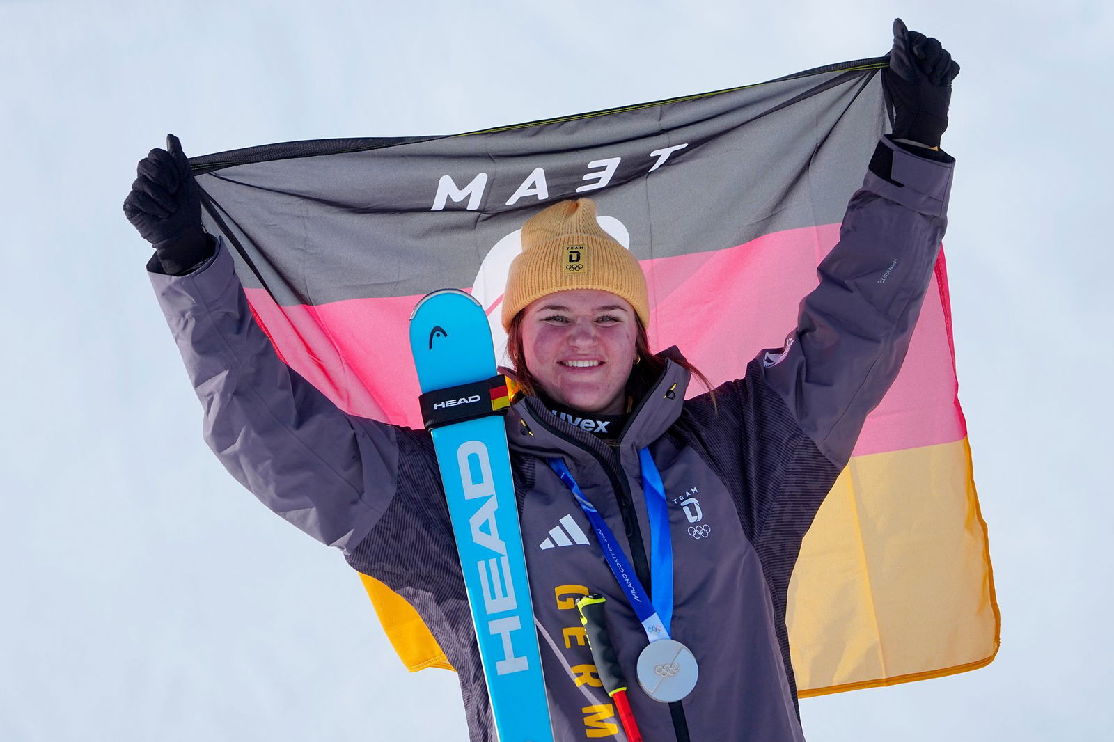 Olympia-Silber in der Abfahrt: Deutschlands Ski-Juwel Emma Aicher.