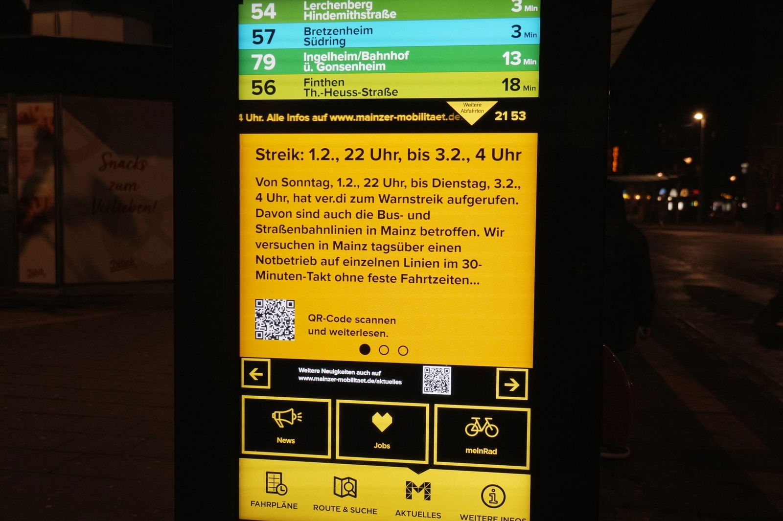 Wegen eines Warnstreiks im öffentlichen Nahverkehr müssen auch in Mainz im Tagesverlauf die Fahrgäste von Bussen und Straßenbahnen erhebliche Einschränkungen in Kauf nehmen. 