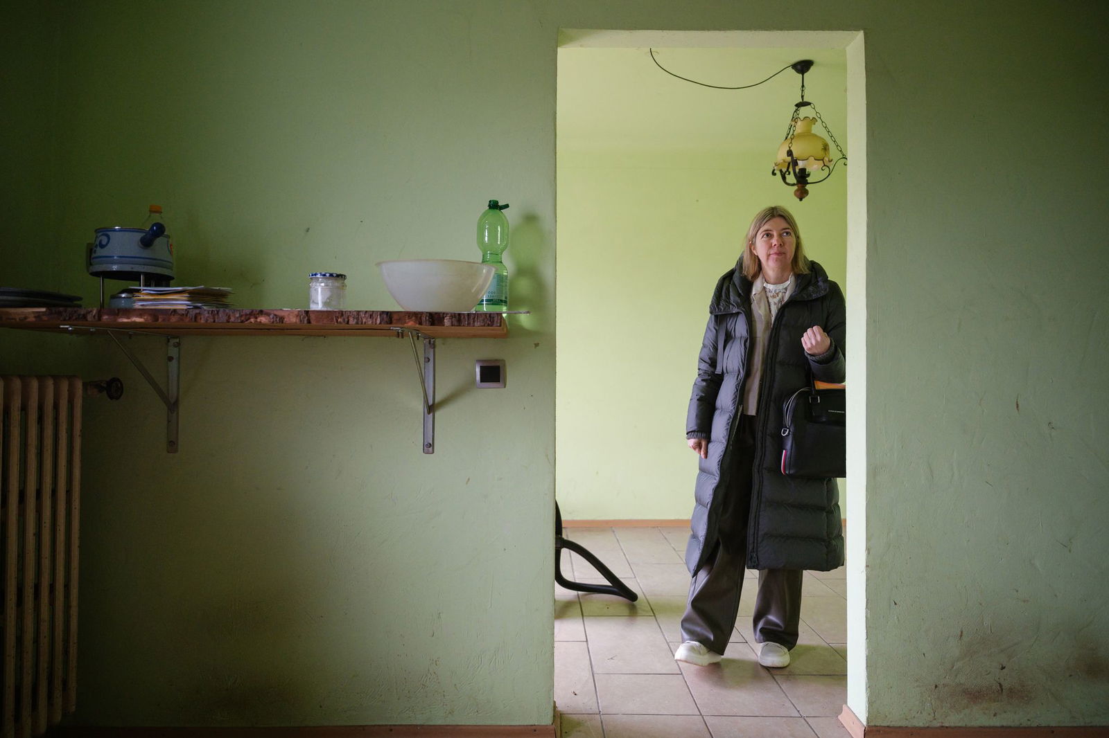 Das Haus bekommt neue Schlüssel, die dann an den neuen Besitzer gehen. 