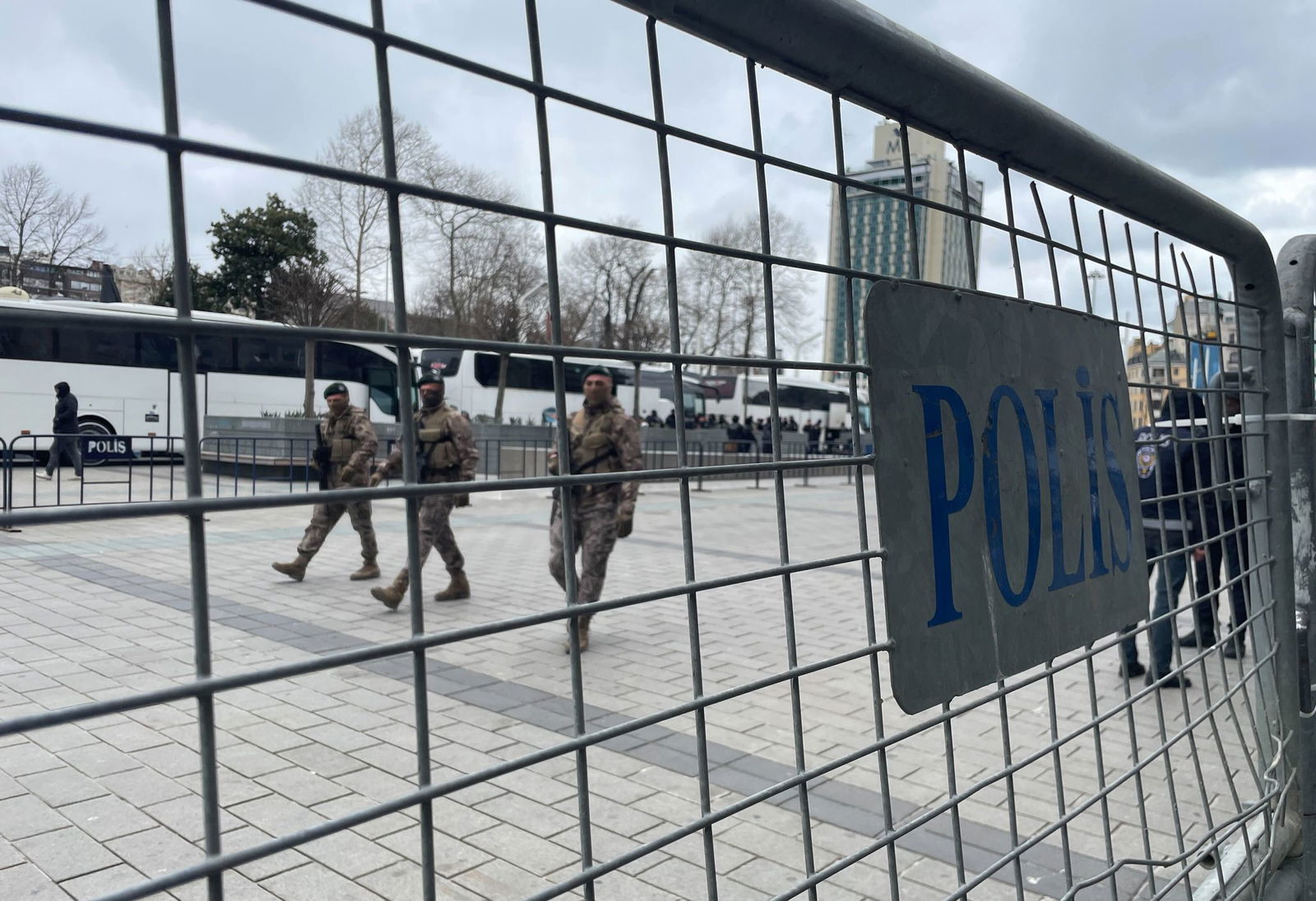 Türkische Behörden führten in den letzten Wochen zahlreiche Razzien gegen Prominente durch - das Vorgehen steht in der Kritik. (Symbolbild)