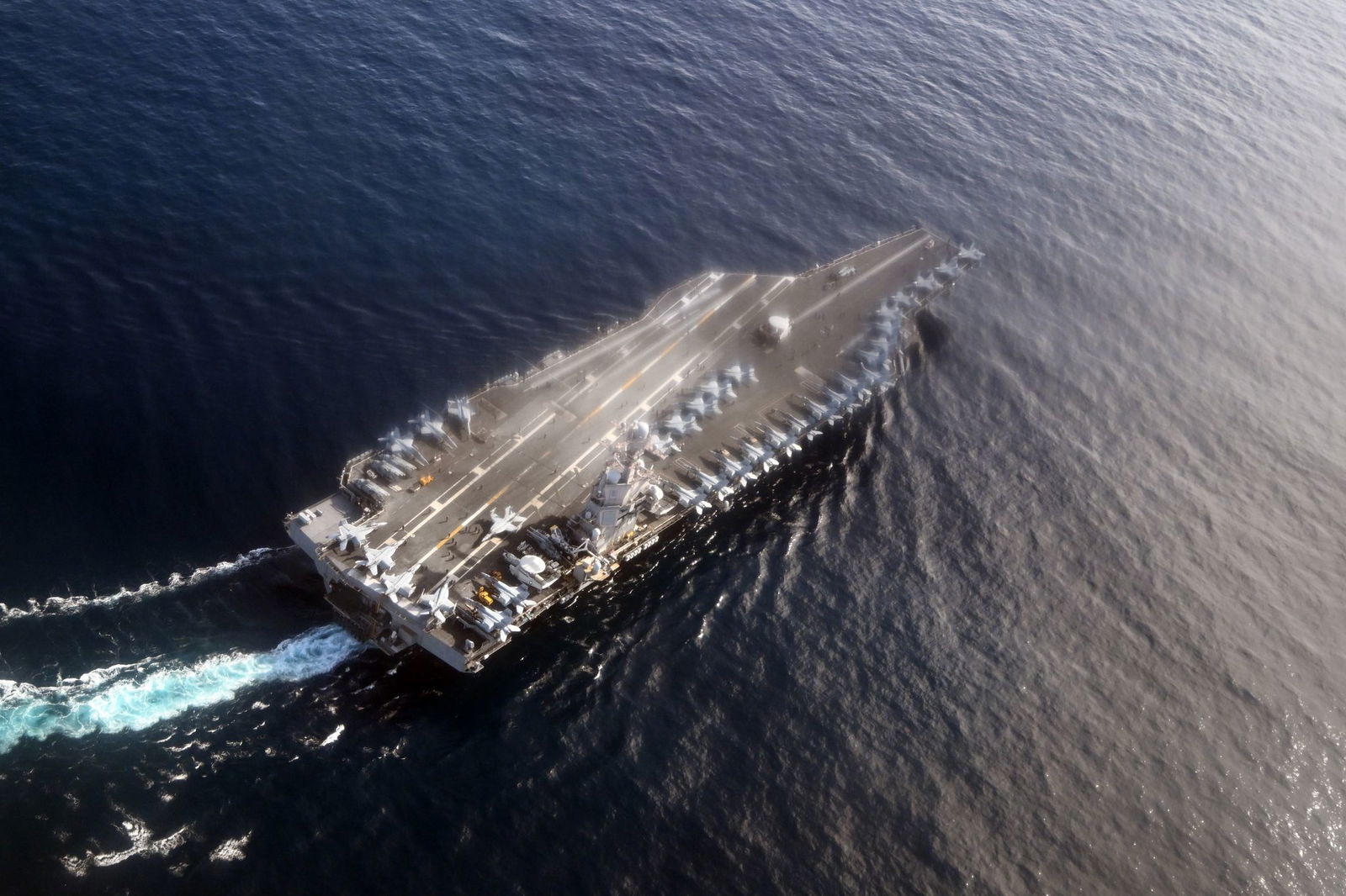 Medienberichten zufolge soll der Flugzeugträger «U.S.S. Gerald R. Ford» die militärische Präsenz der USA im Nahen Osten verstärken. (Archivbild)