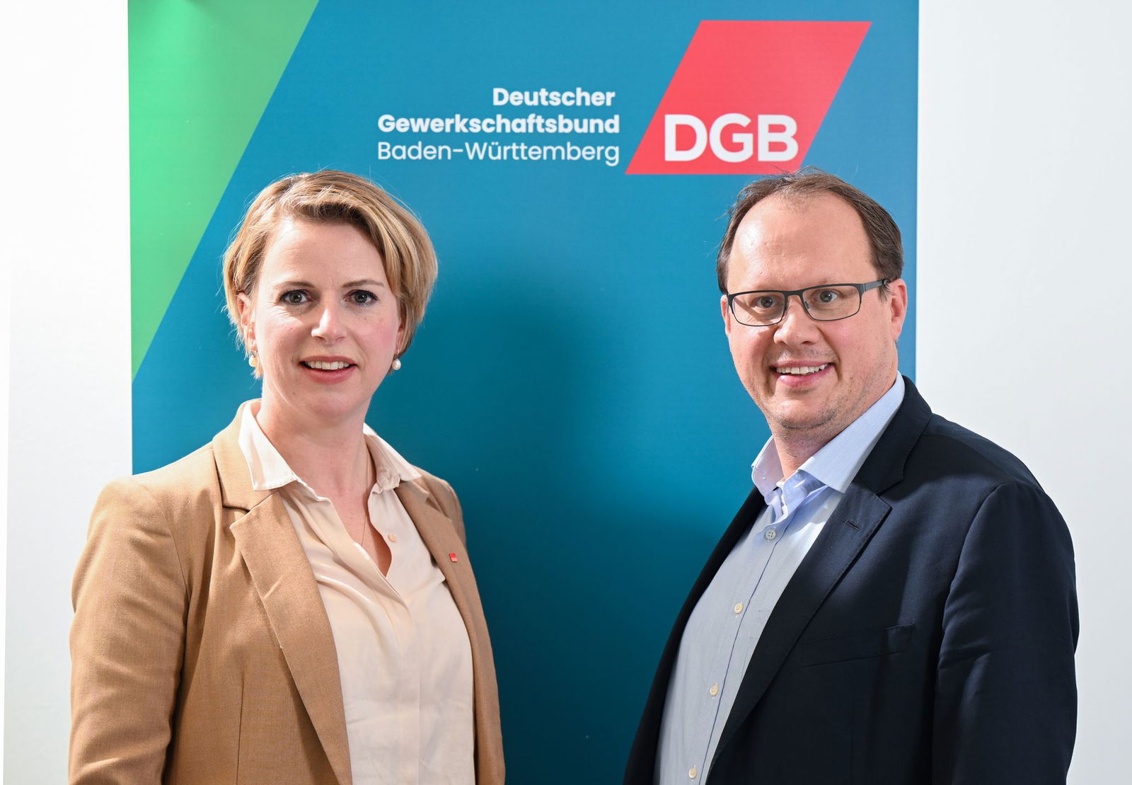 Maren Diebel-Ebers und Kai Burmeister stellen sich zur Wiederwahl für die DGB-Landesspitze. (Archivbild)