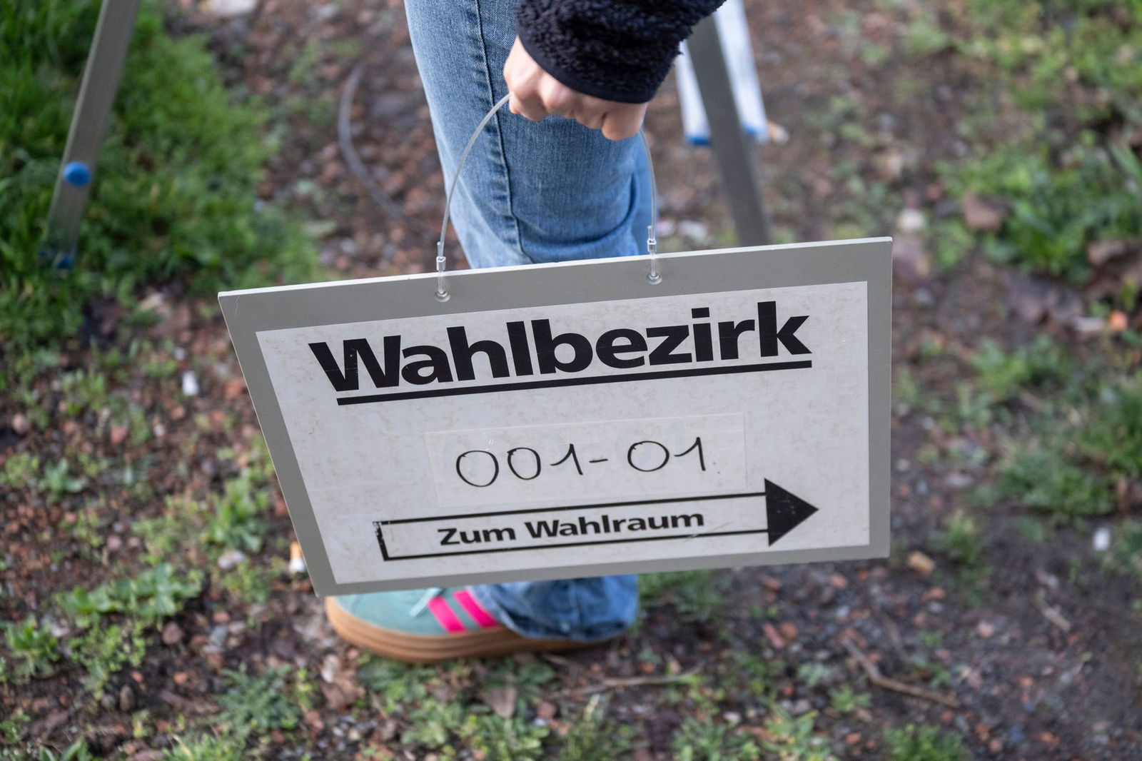 Wahlberechtigt sind nach Schätzungen des Statistischen Landesamts rund 7,7 Millionen Baden-Württembergerinnen und Baden-Württemberger. 