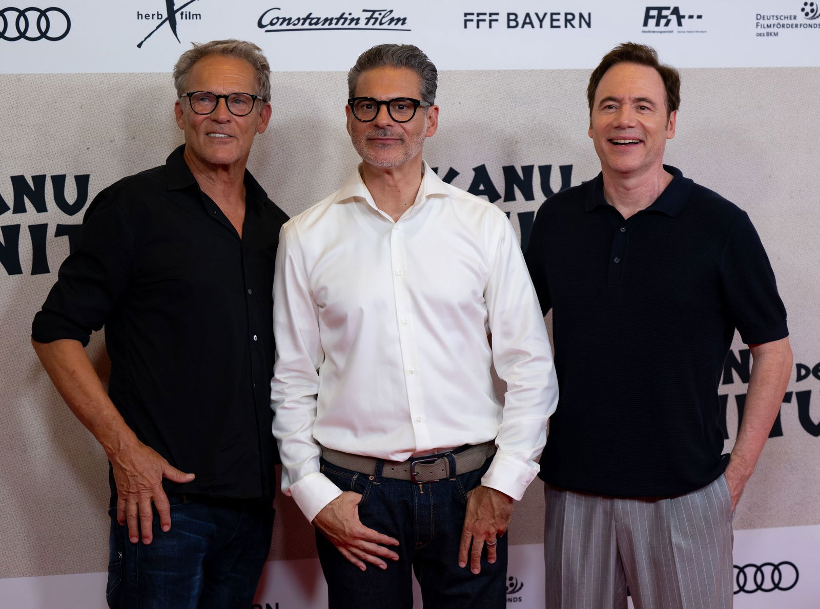 Christian Tramitz (l-r), Rick Kavanian und Michael «Bully» Herbig geraten auch in «Das Kanu des Manitu» in so manche Schwierigkeiten. (Archivbild)