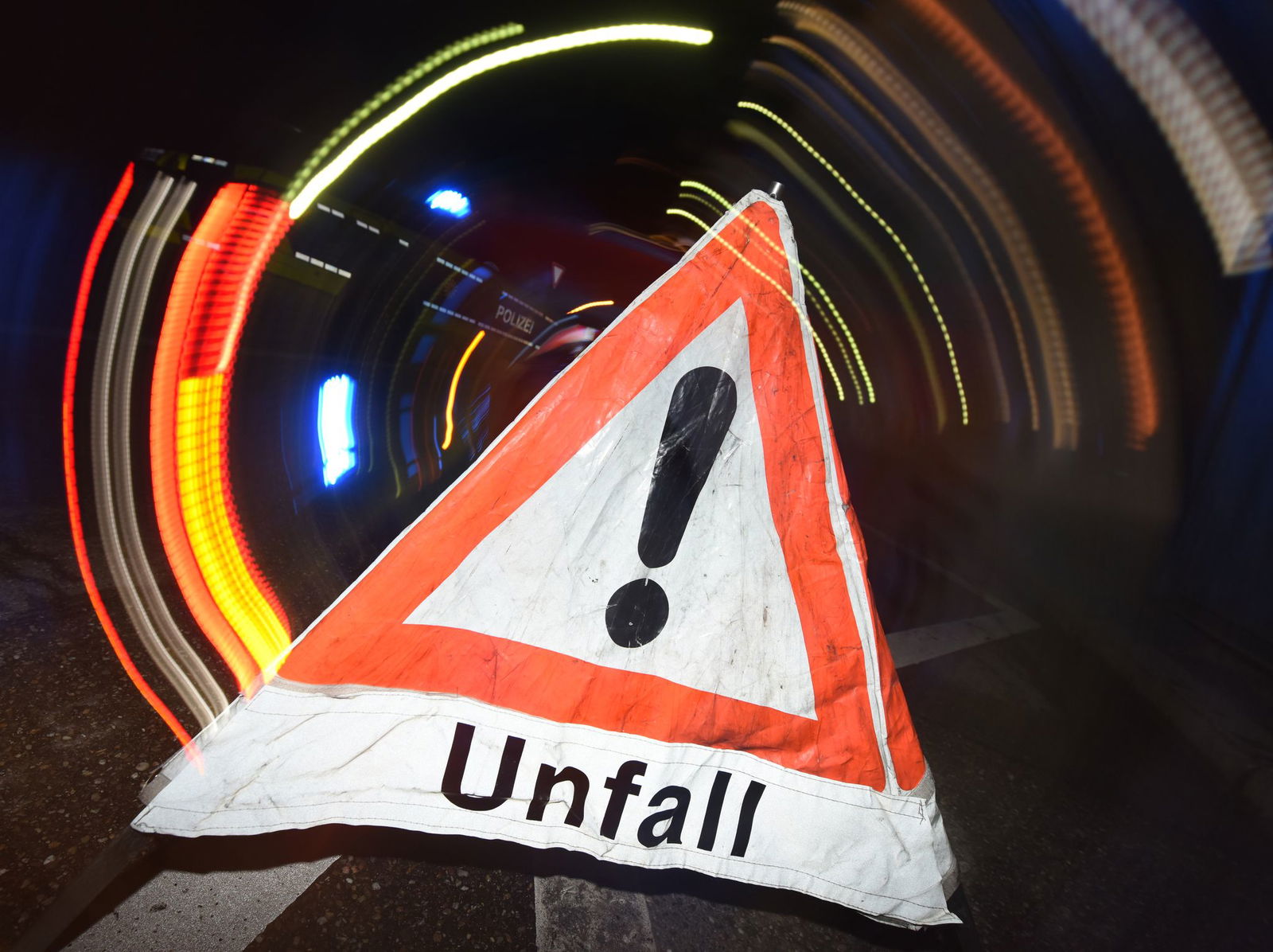 Der 58-Jährige verstarb am Unfallort. (Symbolbild)