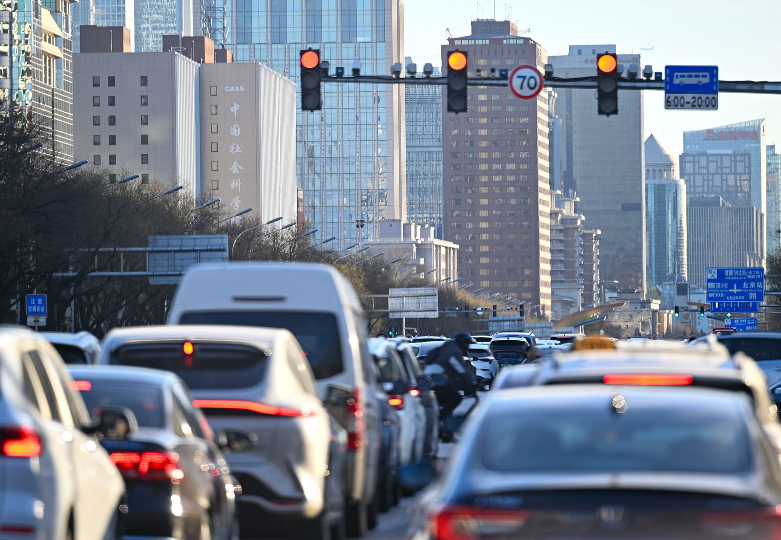 Der chinesische Automarkt ist für die deutschen Hersteller schwierig geworden, doch die Talsohle könnte erreicht sein. (Archivbild)