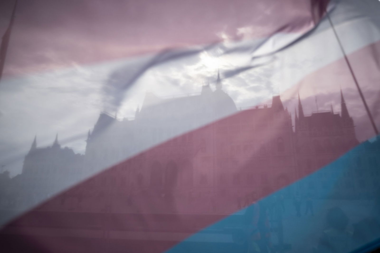 In Ländern wie Ungarn stoßen Personen mit Transidentität oft auf Widerstände, wenn sie ihr eingetragenes Geschlecht ändern wollen. (Archivbild)