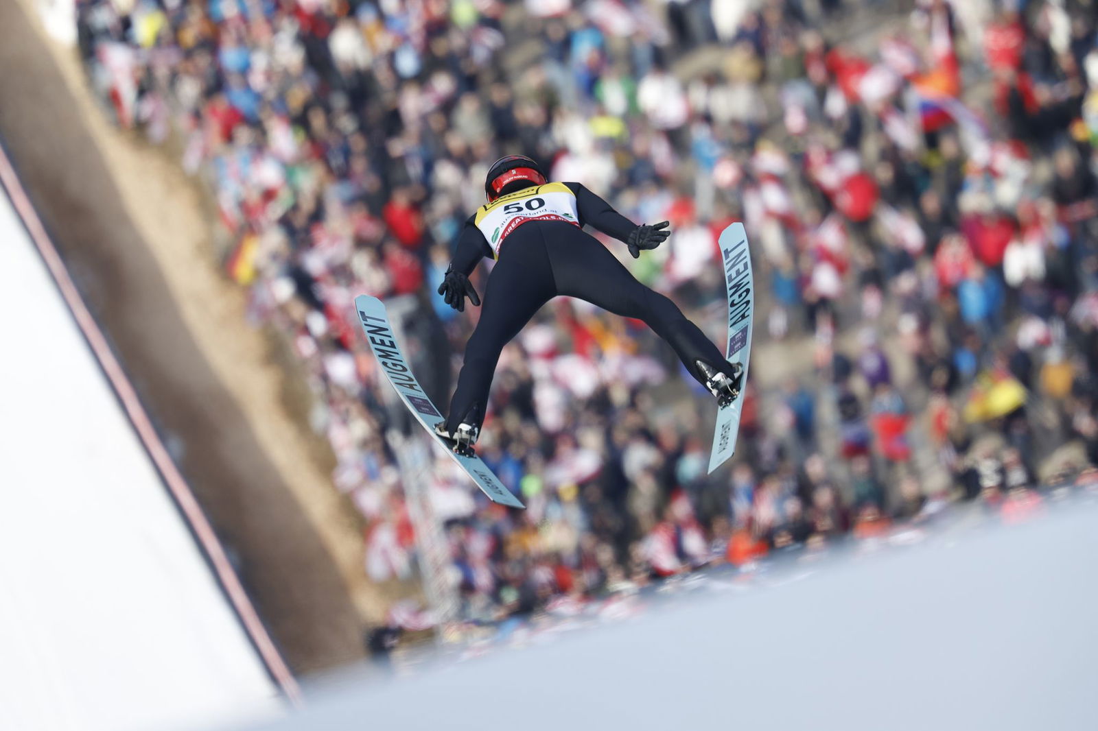 Philipp Raimund kam beim Skifliegen in Österreich nur auf Platz 16. 