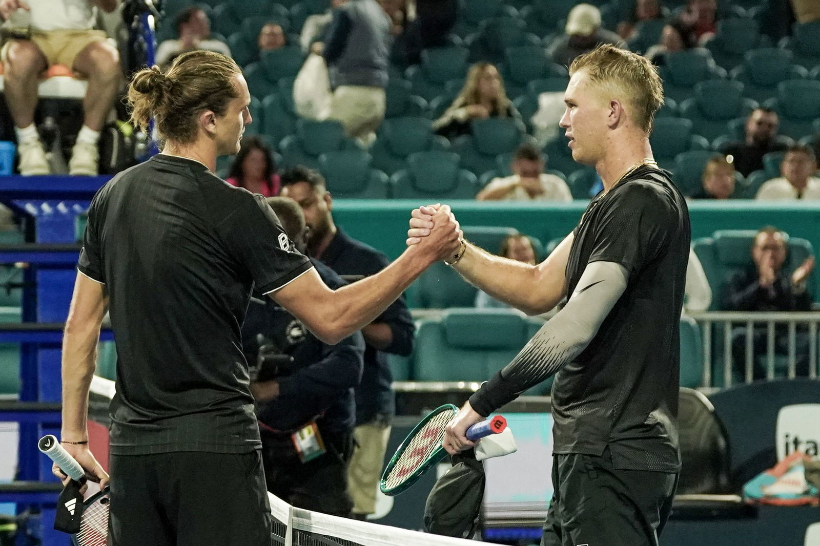 Alexander Zverev hatte bei seinem Auftaktsieg in Miami keine Probleme mit Gegner Martin Damm.